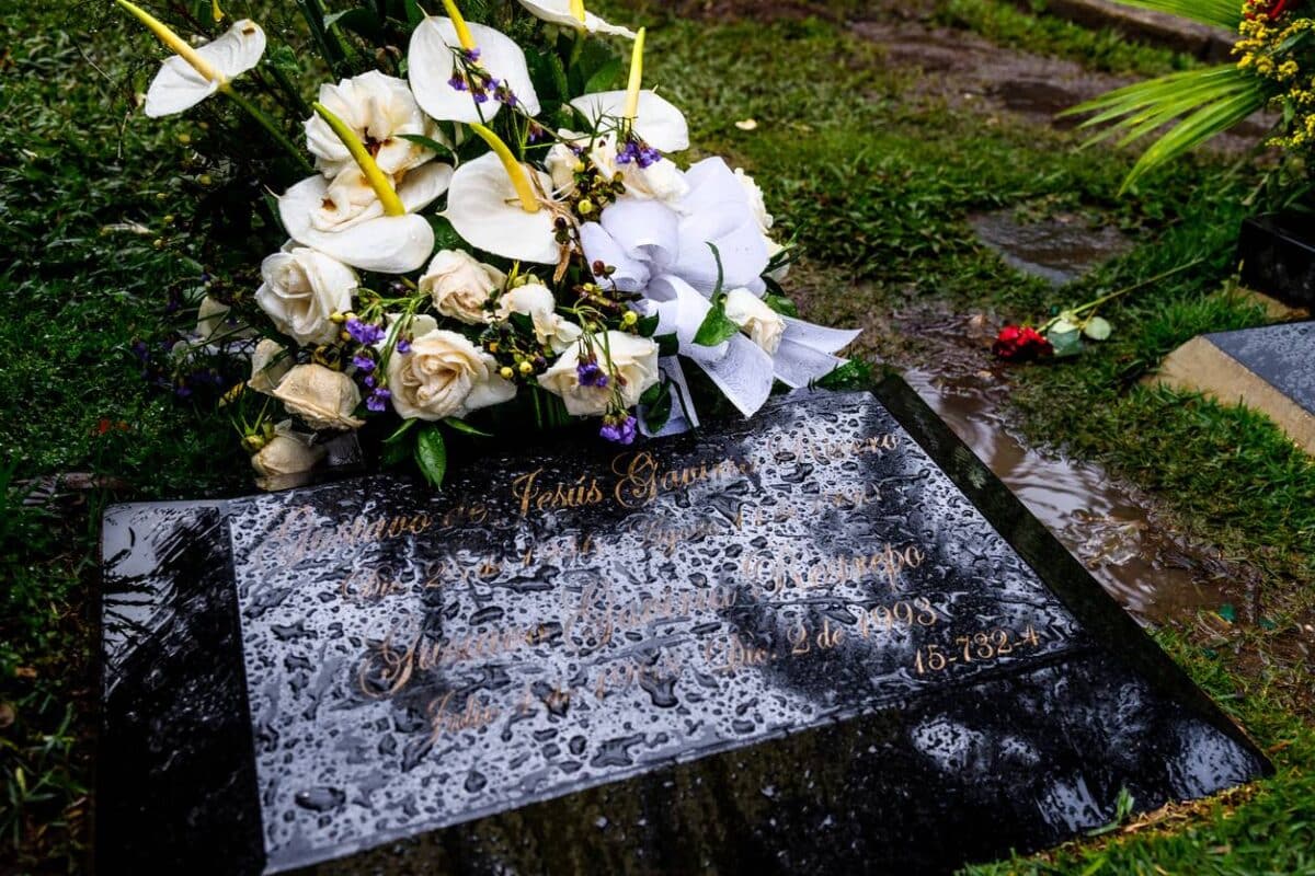 Plaque funéraire personnalisée 