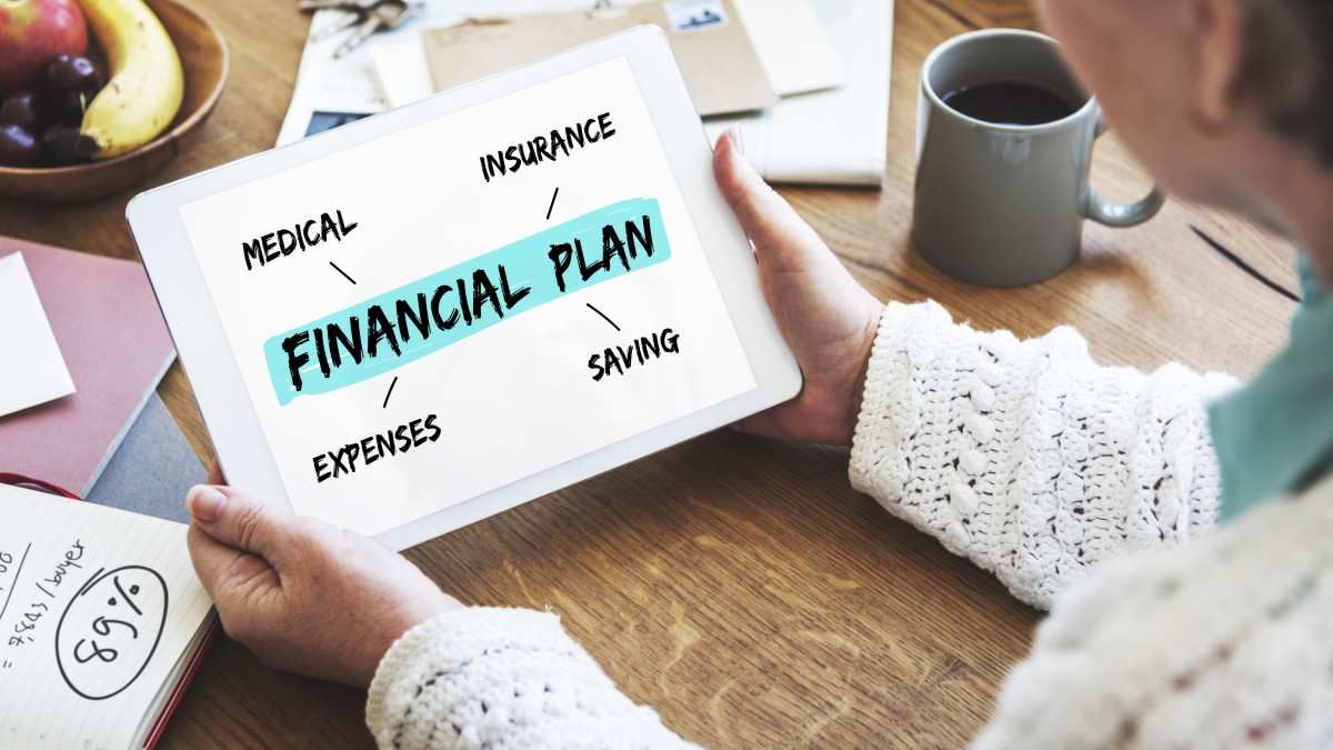établir un plan pour faire des économies