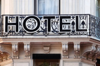 Hôtel à Paris porte de Versailles : le guide pour bien préparer votre séjour
